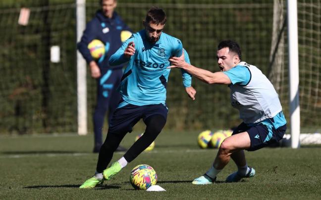 Brais y Sola, durante un entrenamiento en Zubieta.