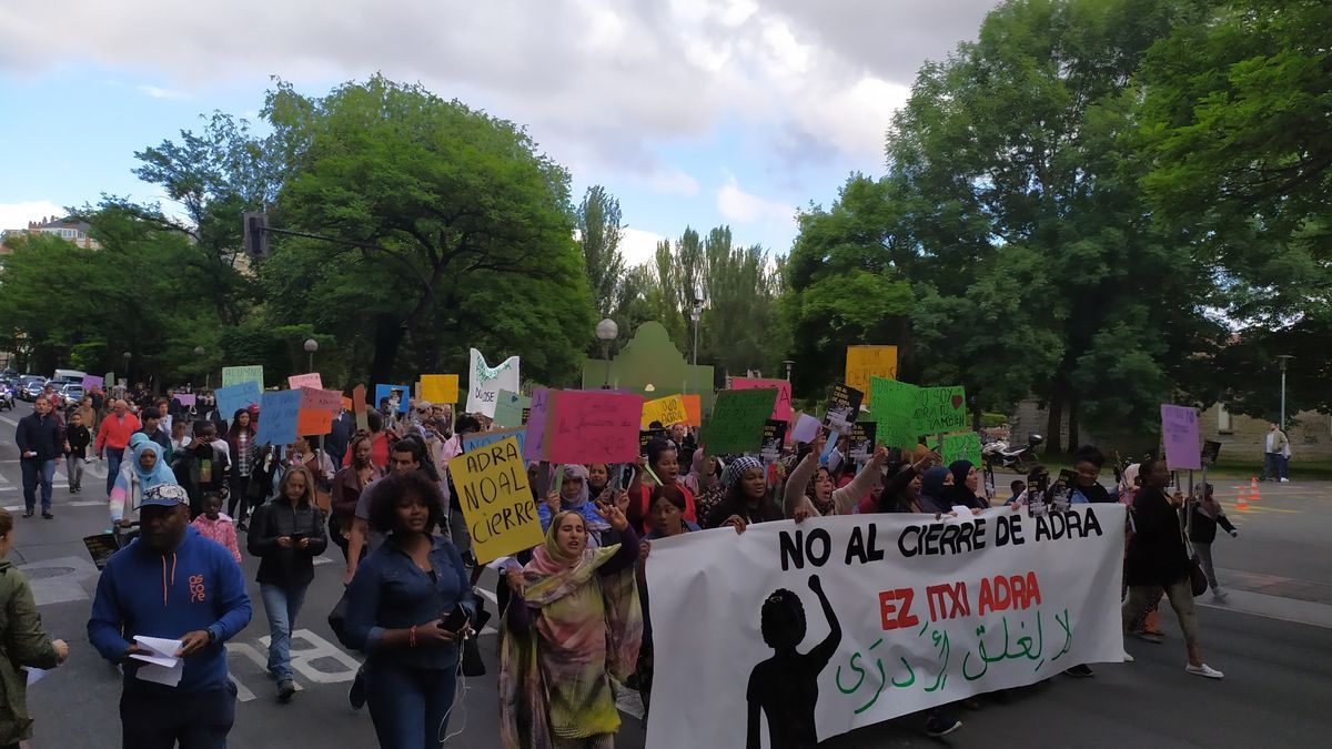 Manifestación en protesta contra el cierre