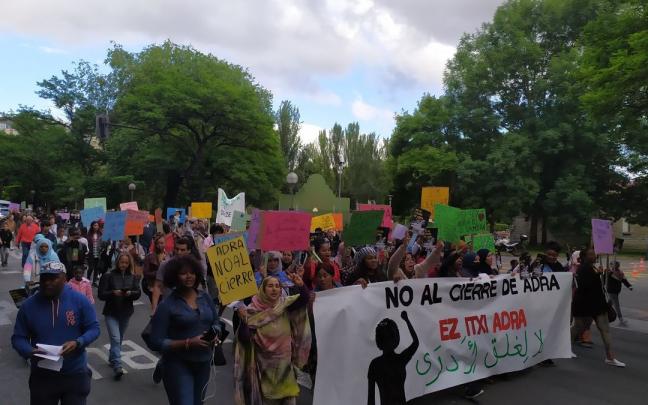 Manifestación en protesta contra el cierre Manifestación en protesta contra el cierre