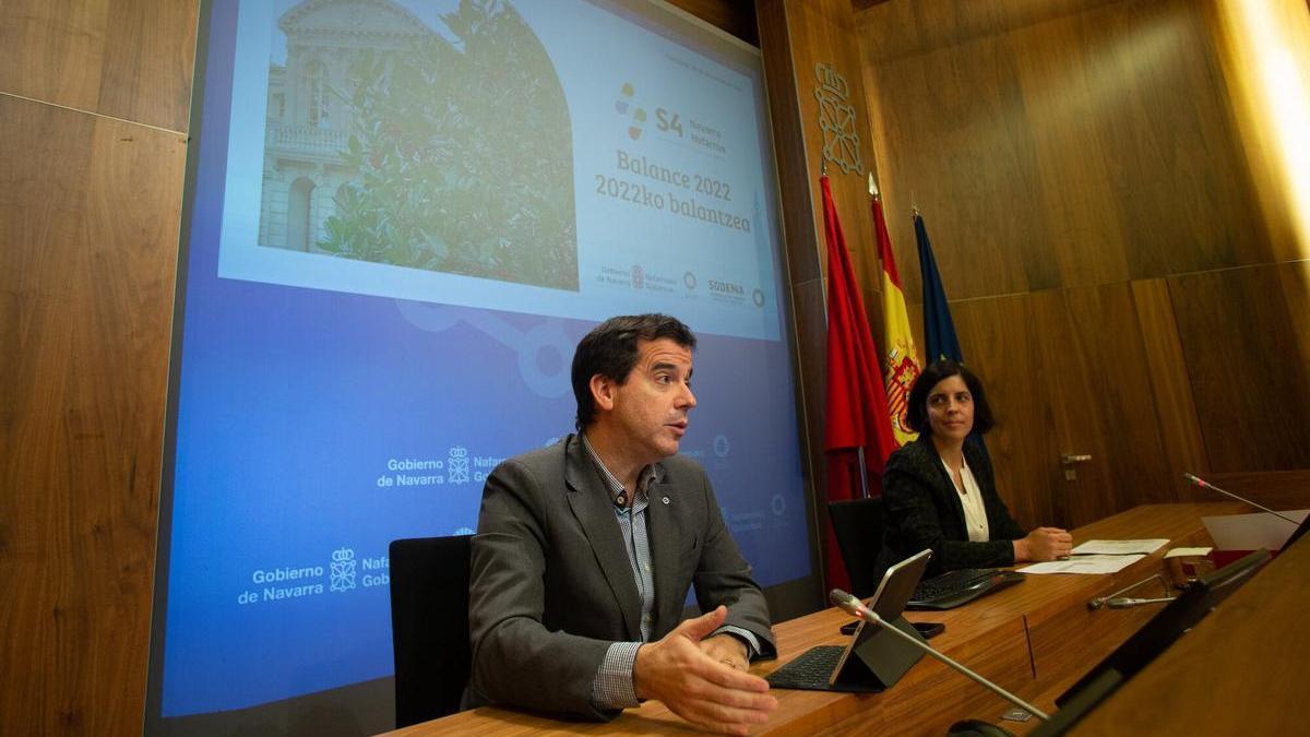 Mikel Irujo y Uxue Itoiz hacen balance del primer año de la estrategia S4 en Navarra.