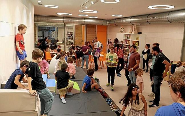 El haurtxoko y gazteleku de Anoeta, llenos en su apertura