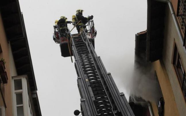 Un retén de bomberos en una imagen de archivo.