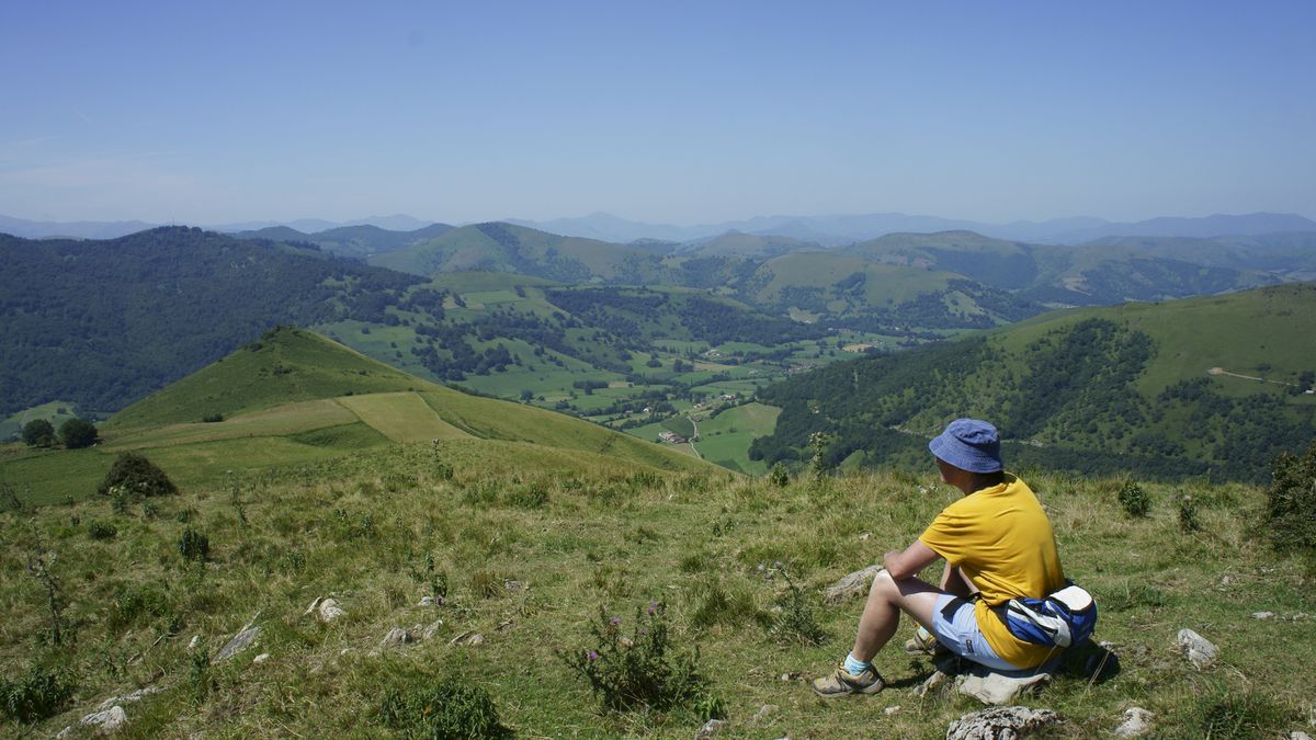 Tras visitar la ermita, es momento de disfrutar de las excelentes vistas.