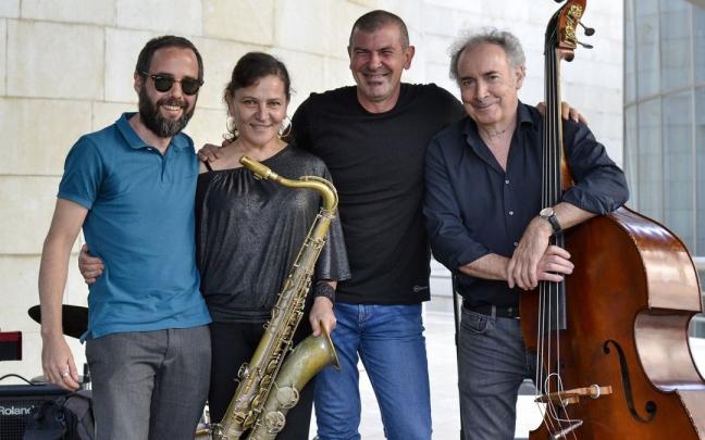 El jazz llena la terraza del Museo Guggenheim