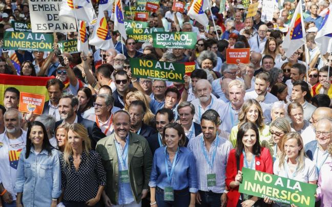 Participantes en la manifestación de Barcelona contra la inmersión lingüística Participantes en la manifestación de Barcelona contra la inmersión lingüística