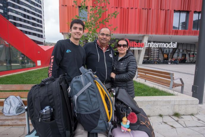 Miguel Palacios, Rocío Melar y su hijo Ernesto.