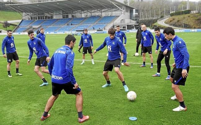 Un momento del entrenamiento que la Real llevó a cabo el viernes en Zubieta.