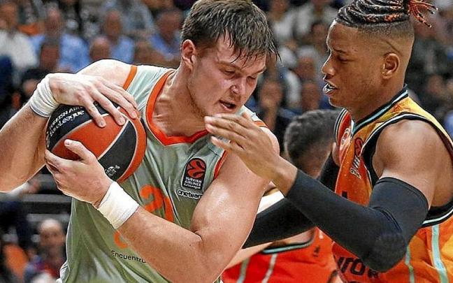 Thompson y Kotsar destaparon el tarro de las esencias.