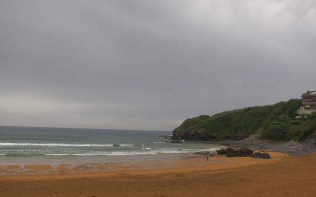 Cielo muy nuboso en Zierbena.