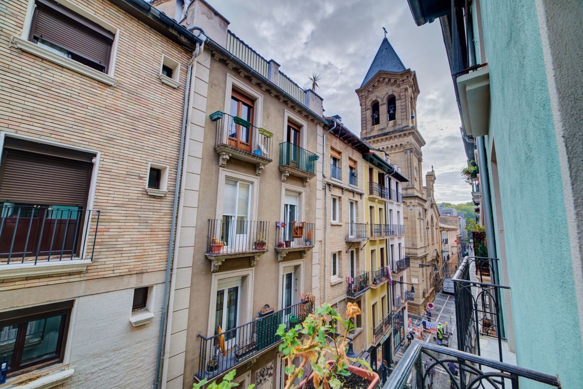 Piso con 2 terrazas en Txantrea, Pamplona.