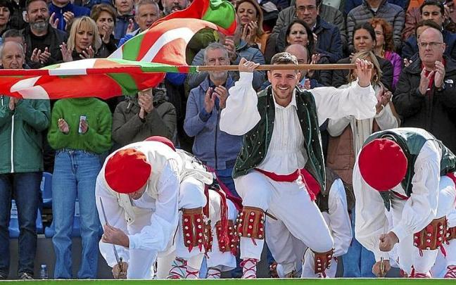Una imagen del &uacute;ltimo Alderdi Eguna del PNV, el partido que m&aacute;s simpat&iacute;as despierta. | FOTO: N. G..