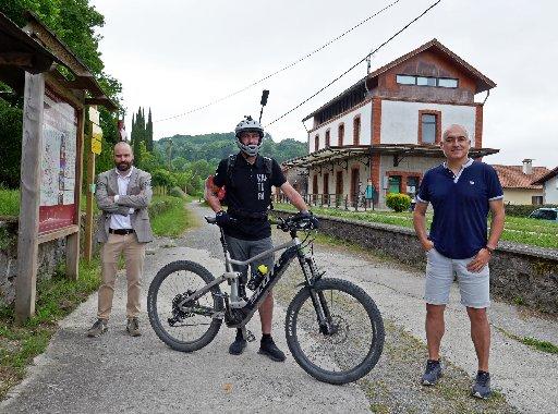 Xabier Velasco, de Lursarea; Ander Zugaza, de Kaptura, y Gustavo Ortiz de Barrón, del Consorcio del Plazaola.