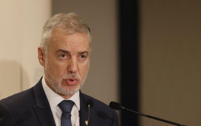El lehendakari, Iñigo Urkullu , este lunes durante su intervención en un desayuno informativo