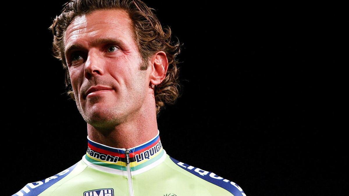 El esprint más sucio de Mario Cipollini.