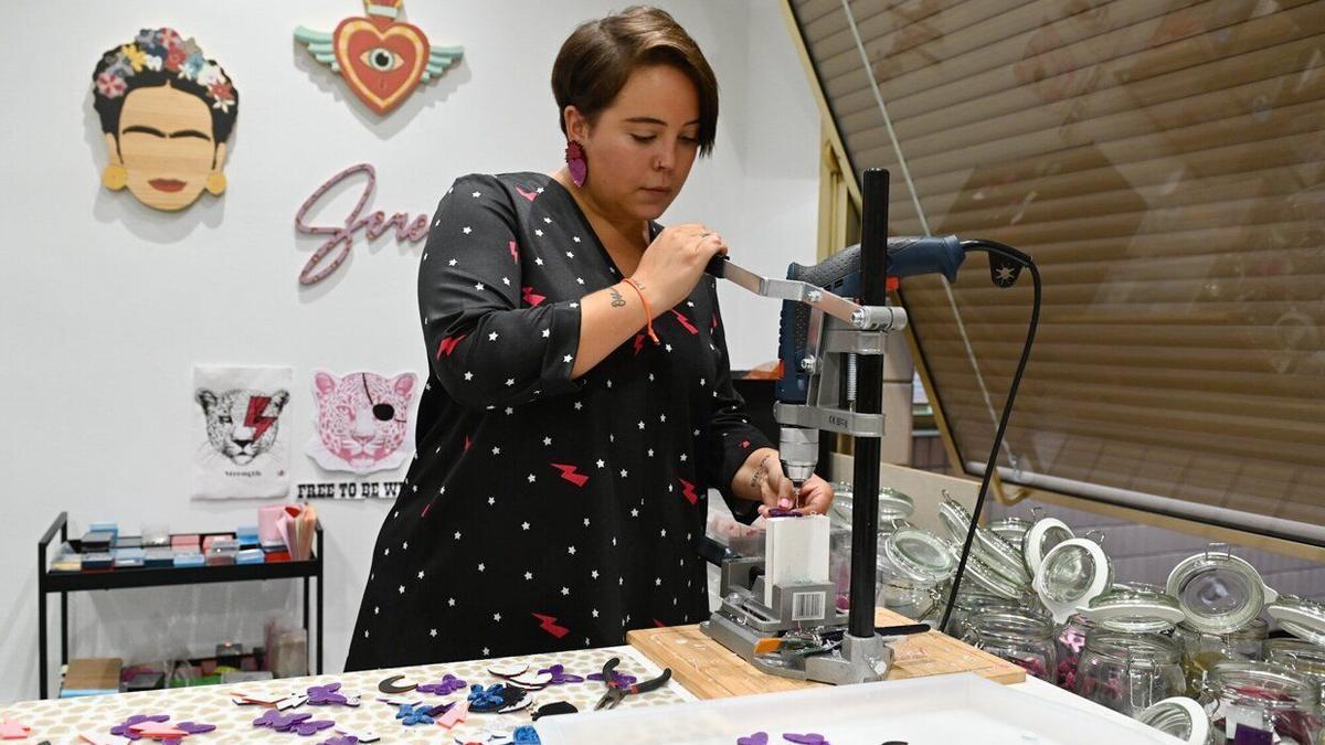 María Zarate en su showroom de Rodriguez Arias de Bilbao