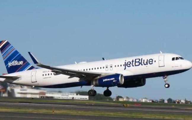 Avión de la compañía JetBlue. Avión de la compañía JetBlue.