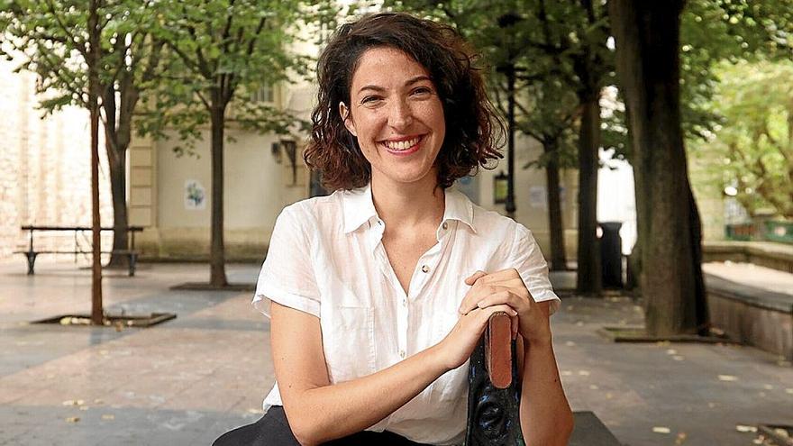 La directora vitoriana María Elorza, autora de ‘A los libros y a las mujeres canto’. | FOTO: IKER AZURMENDI