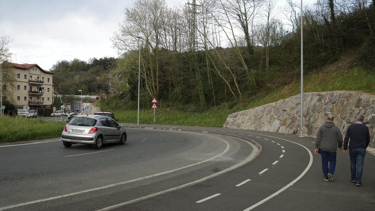 Rotonda de Oialume en Hernani en la carretera GI-2132