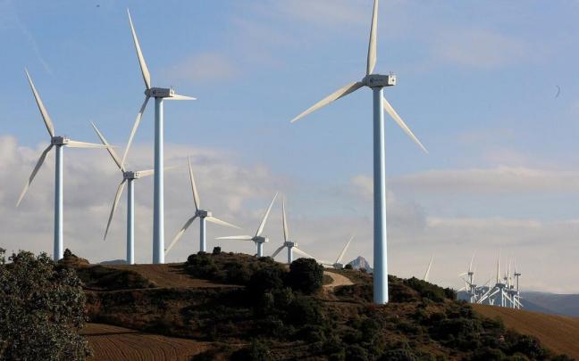 Un parque e&oacute;lico en la Zona Media.