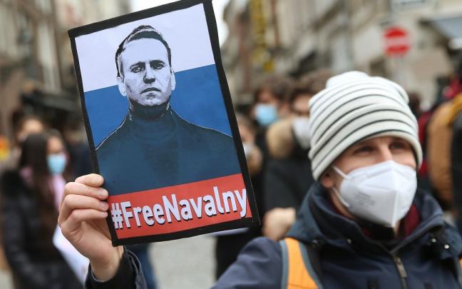 Una manifestación exige la liberación del líder opositor ruso, Alexei Navalni. Una manifestación exige la liberación del líder opositor ruso, Alexei Navalni.