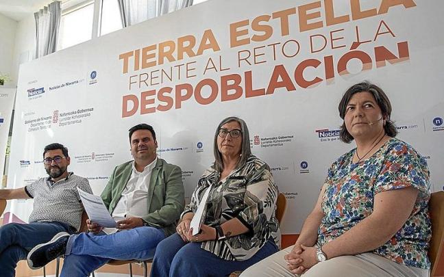 De izquierda a derecha, Jesús María Rodríguez, Alberto Guzmán, Carmen Puerta y María Luisa Elguea.