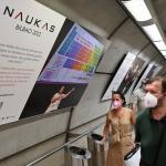 La exposici&oacute;n 'Naukas Bilbao 2022' est&aacute; ya instalada en la estaci&oacute;n de Moy&uacute;a de Metro Bilbao