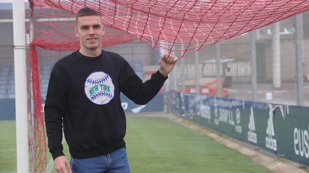 Diego Moreno, posando en las instalaciones de Tajonar.