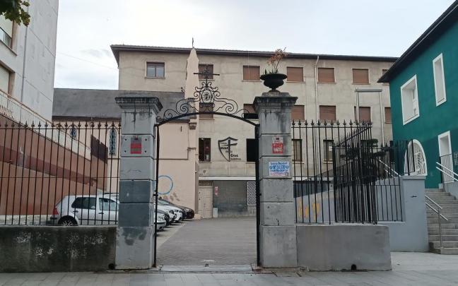 Imagen de Hijas de La Cruz, colegio que dará paso a unas viviendas de lujo.