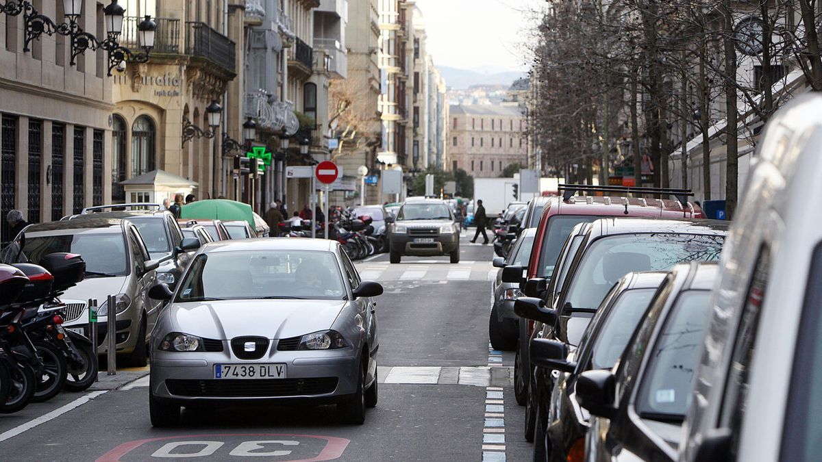 Calle Garibai del Centro donostiarra, que estará cerrada al tráfico la próxima semana