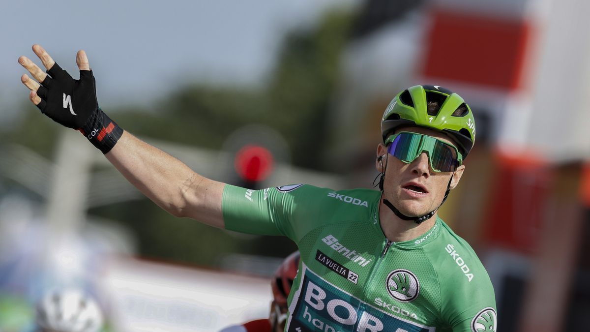 Bennett celebra la segunda victoria en la Vuelta.