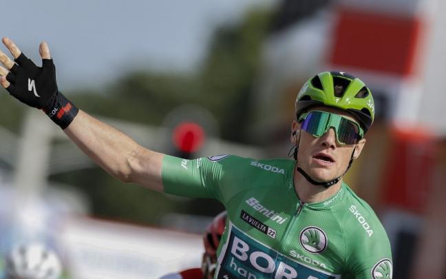 Bennett celebra la segunda victoria en la Vuelta.