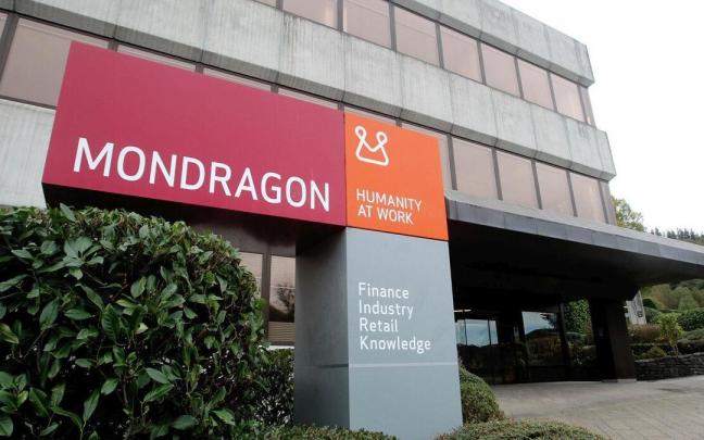 Sede del Grupo Mondragon en Arrasate. Sede del Grupo Mondragon en Arrasate.