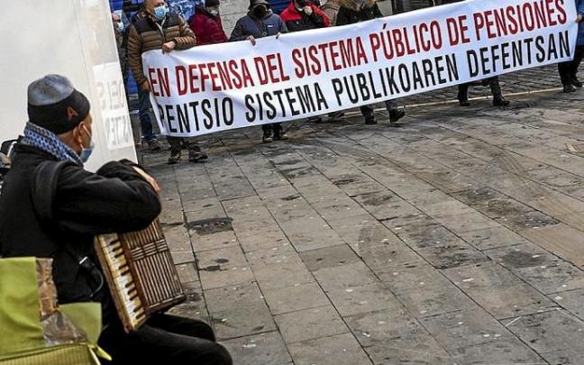 Manifestación de pensionistas. Foto: Iban Aguinaga Manifestación de pensionistas. Foto: Iban Aguinaga
