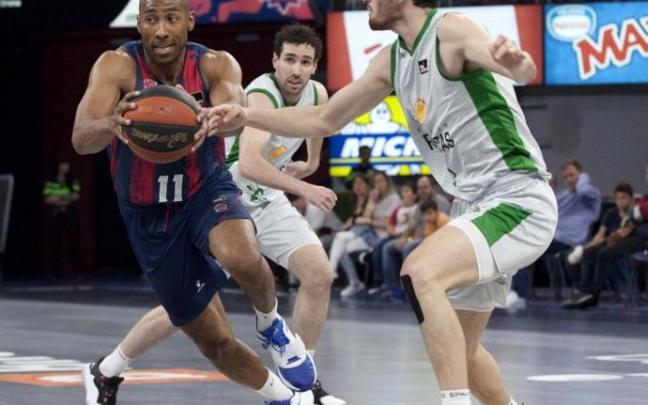 Granger controla el balón ante el Joventut