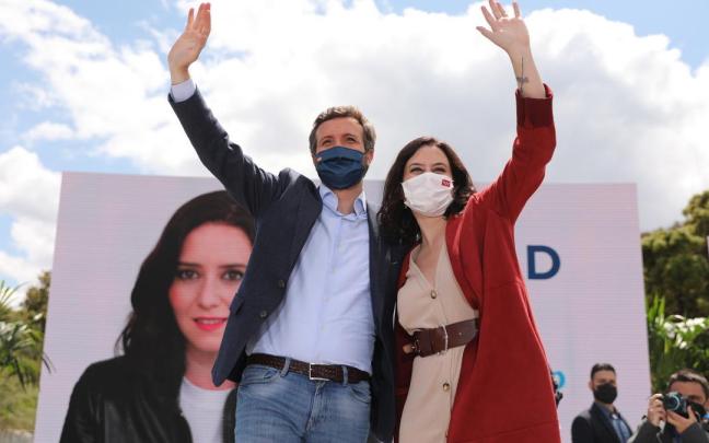 El expresidente del PP, Pablo Casado y la presidenta de la Comunidad de Madrid, Isabel Díaz Ayuso, durante un acto electoral en 2021. El expresidente del PP, Pablo Casado y la presidenta de la Comunidad de Madrid, Isabel Díaz Ayuso, durante un acto electoral en 2021.