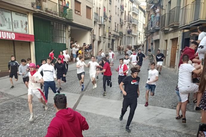 Imagen del encierro de las Fiestas del Puy.