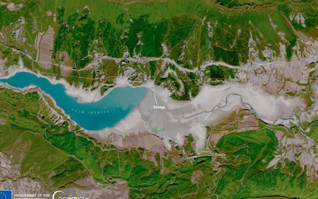 Impactante imagen de satélite del estado del embalse de Yesa, que sólo está al 11% de su capacidad. Foto tomada el 15 de octubre. Impactante imagen de satélite del estado del embalse de Yesa, que sólo está al 11% de su capacidad. Foto tomada el 15 de octubre.