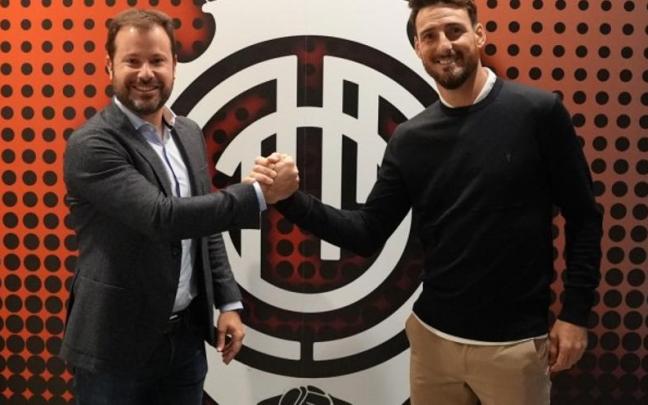 Pablo Ortells y Aritz Aduriz. Pablo Ortells y Aritz Aduriz.