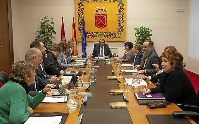 Reunión de la mesa y junta de portavoces del Parlamento, ayer.