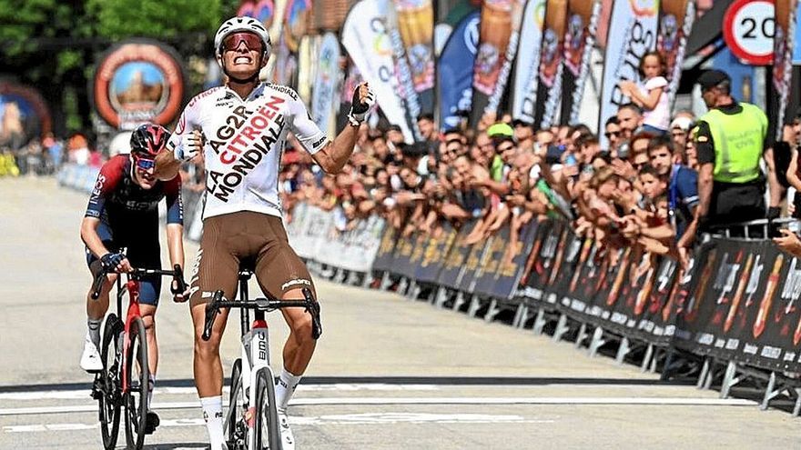 Tronchon celebra su victoria sobre Sivakov. | FOTO: VUELTA A BURGOS