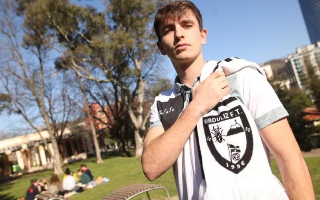 Iker N&uacute;&ntilde;ez, jugador del Urduliz