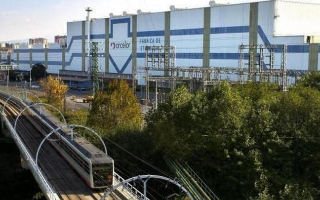ELA alerta del "oscuro futuro" de varias de las plantas que Arcelor Mittal mantiene en Navarra y la CAV ELA alerta del "oscuro futuro" de varias de las plantas que Arcelor Mittal mantiene en Navarra y la CAV