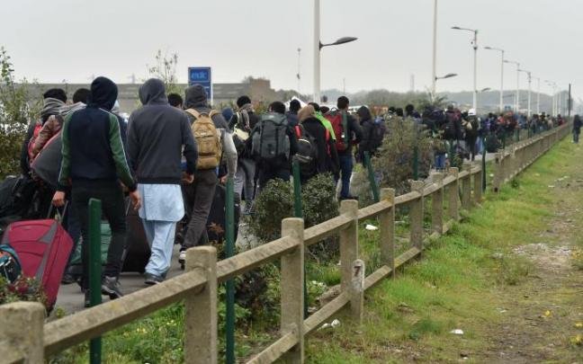 Migrantes en Calais.