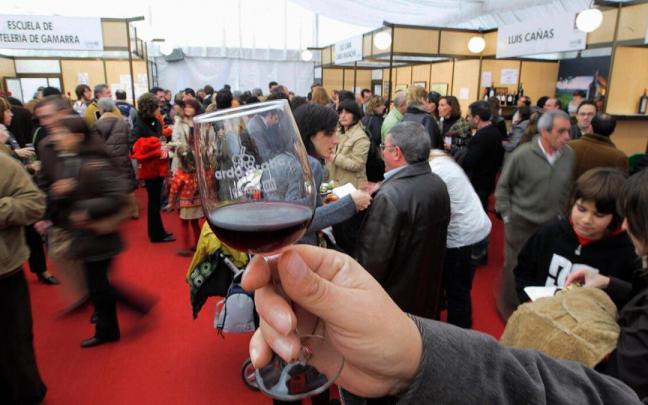 Arranca Ardoaraba desde este sábado y hasta el miércoles con más de un centenar de vinos para degustar. Arranca Ardoaraba desde este sábado y hasta el miércoles con más de un centenar de vinos para degustar.