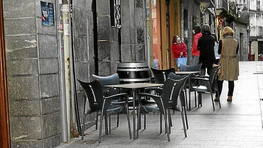 Andre Kale, una de las calles comerciales de Hernani. | FOTO: A.M.