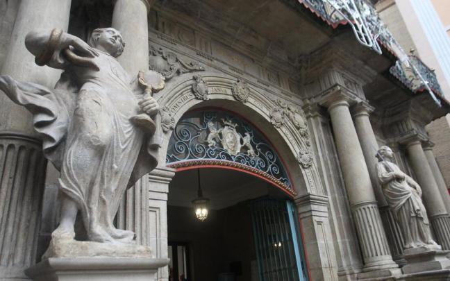 Fachada del Ayuntamiento Pamplona
