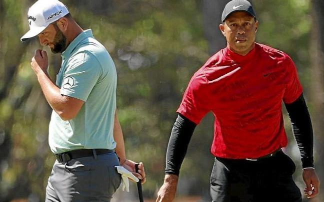 Tiger Woods, junto a Jon Rahm. Tiger Woods, junto a Jon Rahm.