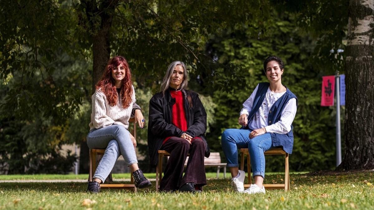 De i a d, Edurne Arizu, Inés Boza y Tamara Hurteza, retratadas en la Ciudadela.