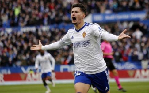 Borja Sainz celebra su tanto frente al Sporting.