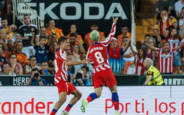 Antoine Griezmann celebra su gol en Mestalla.
